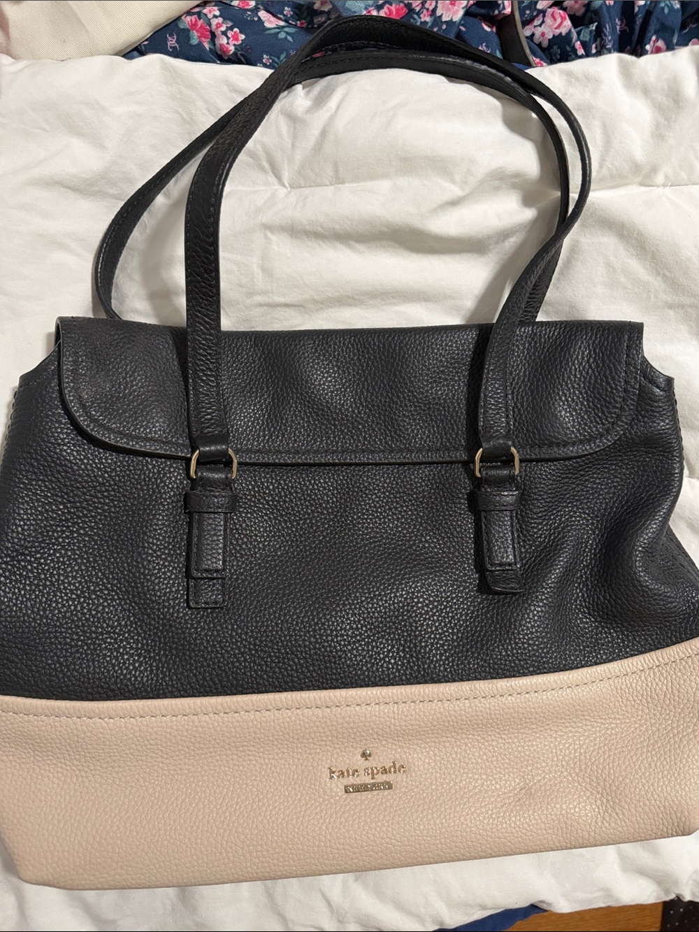 kate spade Black and Beige Pebbled Leather Two-Tone Tote